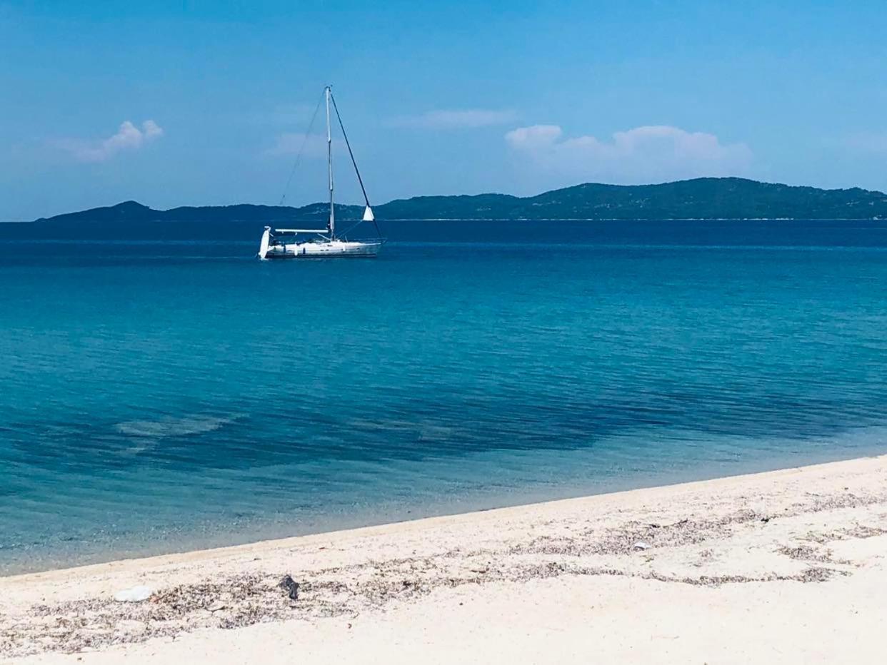 Mangoseaview Home1 네아 로다 외부 사진